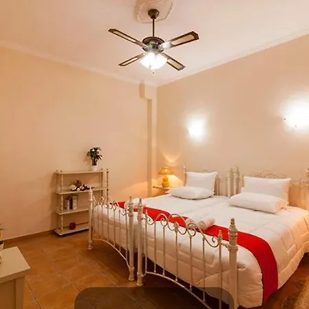 Victor Villa *